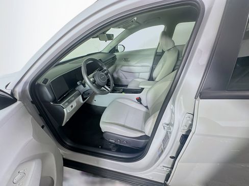 Used 2025 Hyundai Kona SEL image 13