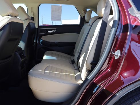 Used 2020 Ford Edge SEL w/ Convenience Package image 10