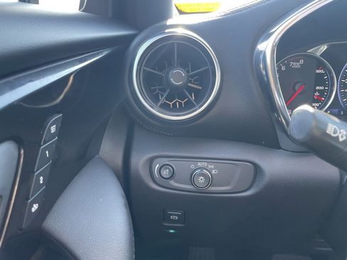 Used 2019 Chevrolet Blazer Premier w/ Sun and Wheels Package image 13