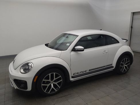 Used 2017 Volkswagen Beetle 1.8T Dune image 2