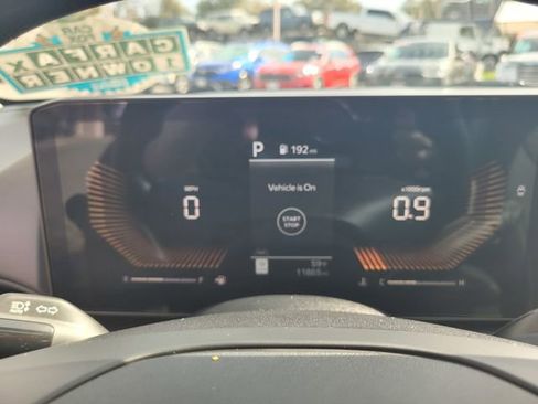 Used 2025 Kia K4 LXS image 29