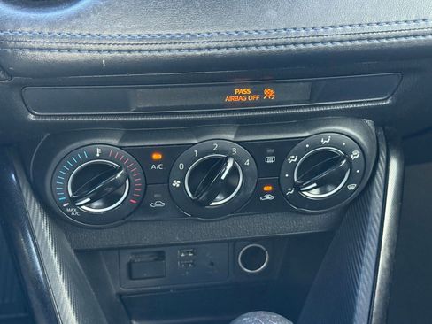 Used 2017 Toyota Yaris iA image 18