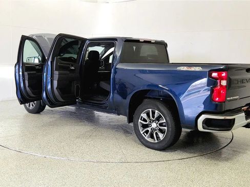 Used 2023 Chevrolet Silverado 1500 LT AWD/4WD image 11