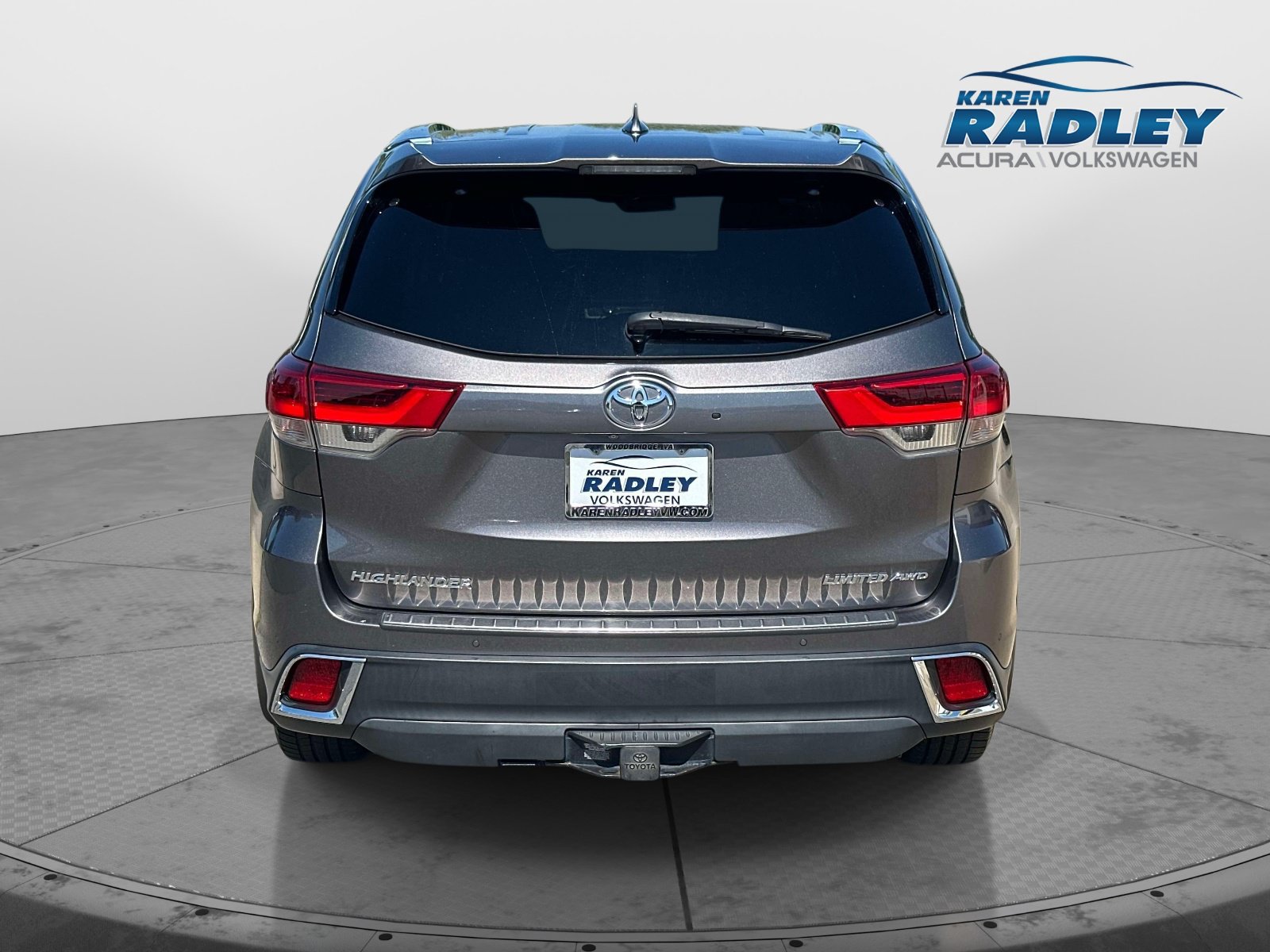 Used 2019 Toyota Highlander Limited AWD/4WD image 2