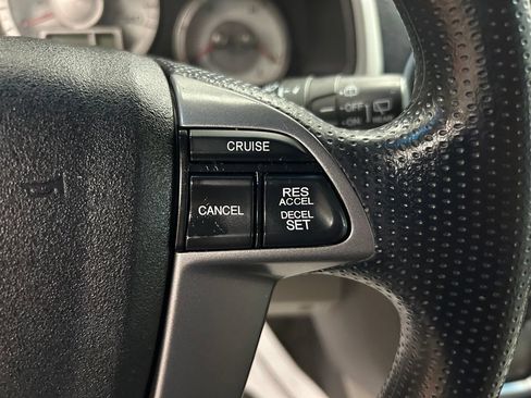 Used 2011 Honda Pilot EX image 12