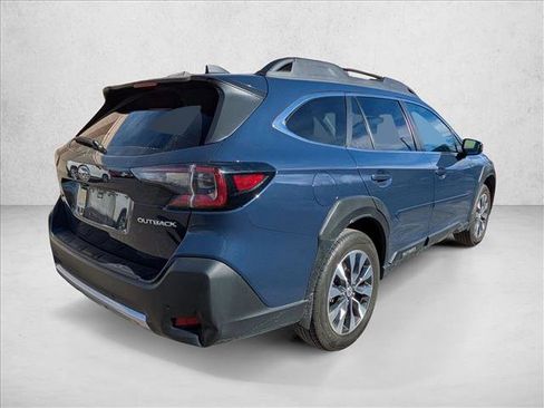 Used 2023 Subaru Outback Limited image 5