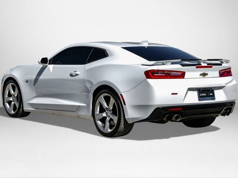 Used 2016 Chevrolet Camaro SS image 8