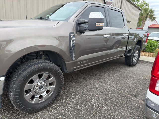 Used 2023 Ford F250 Lariat w/ Lariat Ultimate Package AWD/4WD image 2