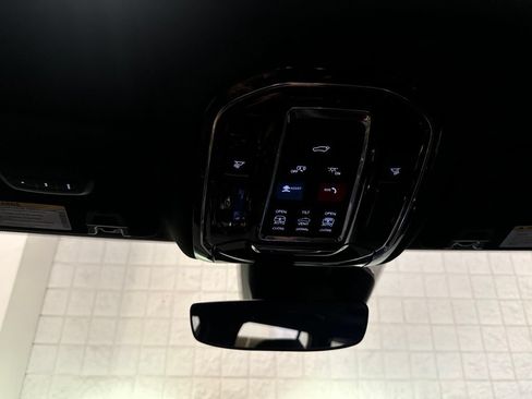 Used 2023 Jeep Grand Cherokee L Overland AWD/4WD image 43