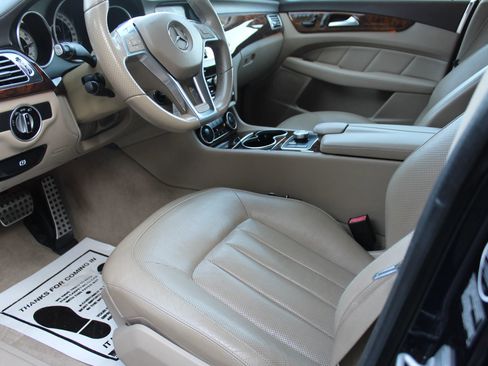 Used 2014 Mercedes-Benz CLS 550 4MATIC image 11