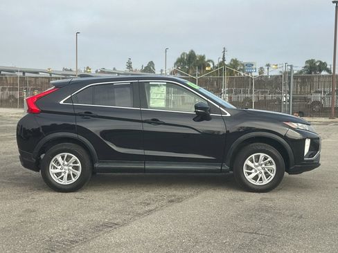 Used 2018 Mitsubishi Eclipse Cross ES image 3