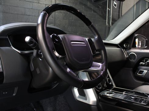 Used 2021 Land Rover Range Rover P525 Westminster Edition LWB image 32