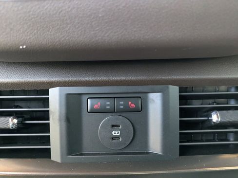 New 2025 Ford F150 King Ranch w/ FX4 Off-Road Package image 13