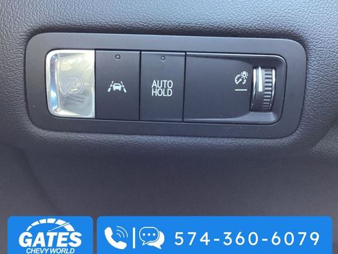 Used 2025 Chevrolet Blazer EV LT image 24