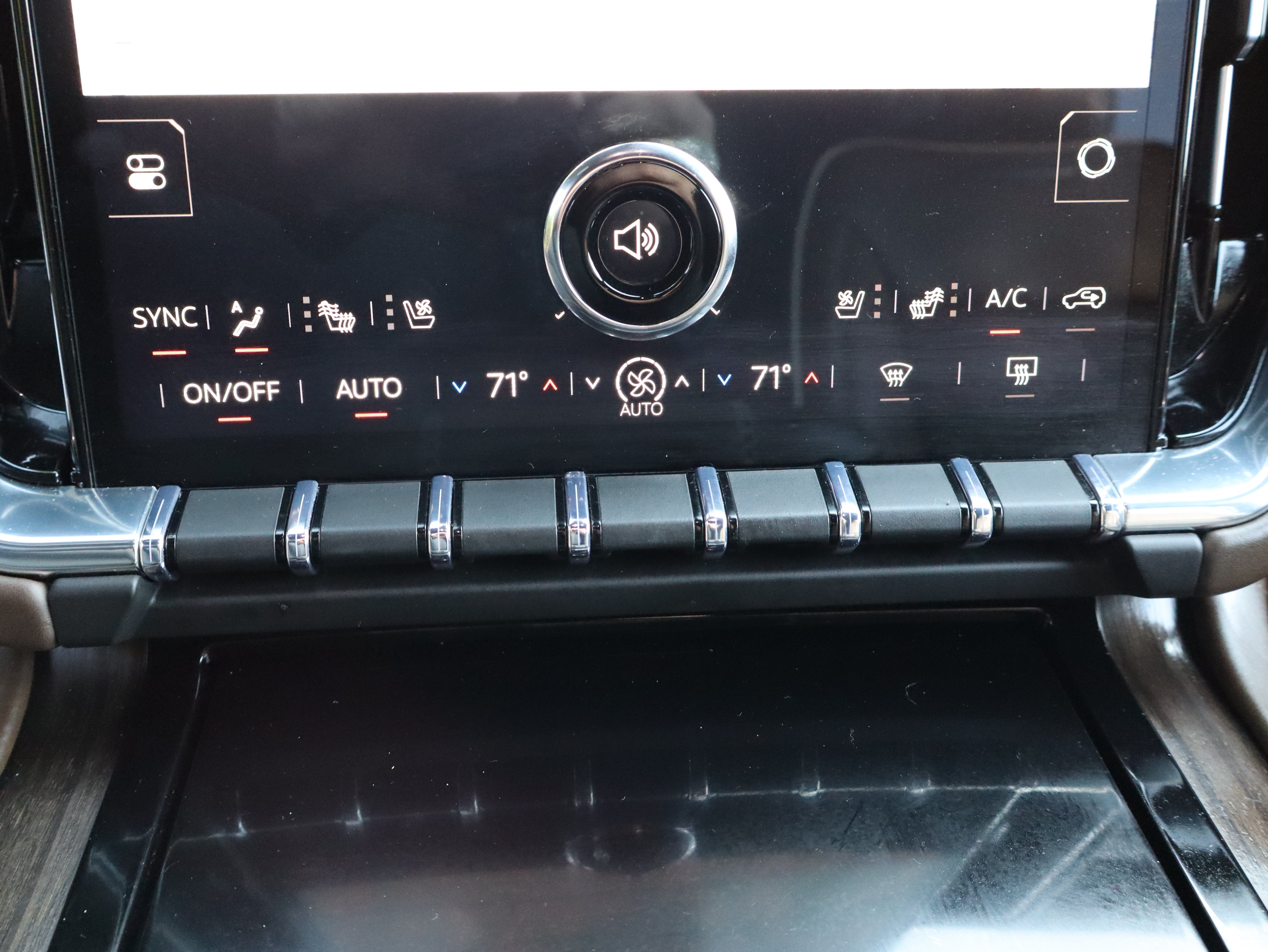 Used 2026 GMC Yukon Denali Ultimate AWD/4WD image 45