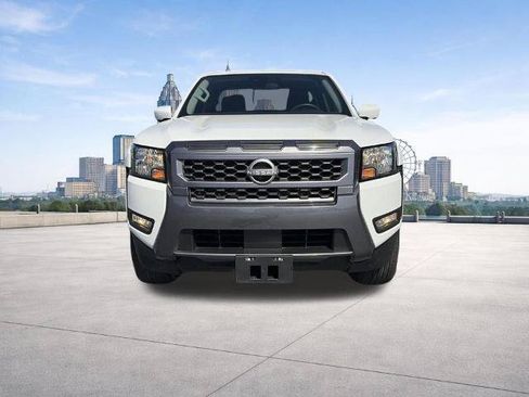 Certified 2025 Nissan Frontier SV w/ SV Convenience Package RWD image 8