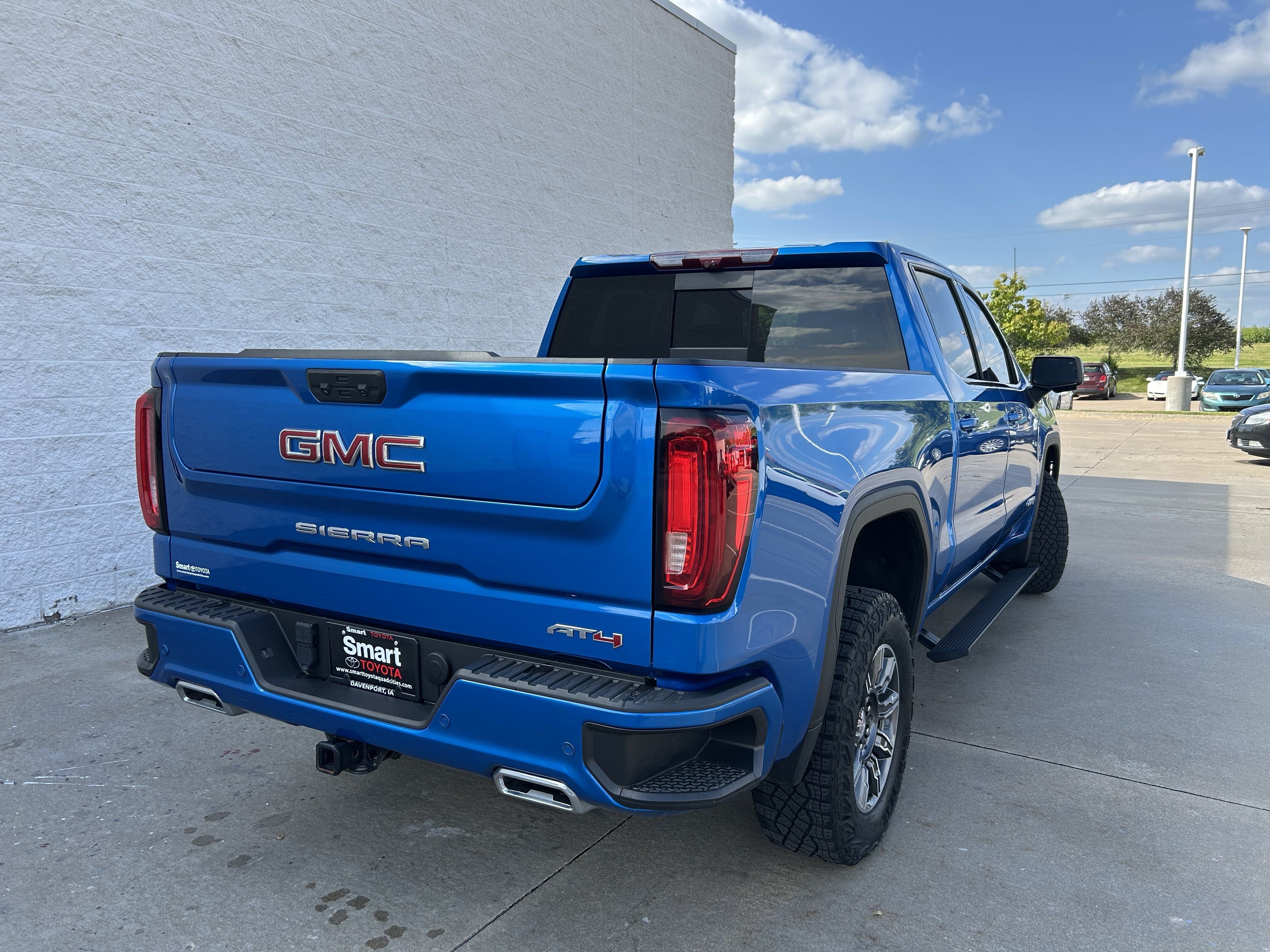 Used 2024 GMC Sierra 1500 AT4 w/ Technology Package AWD/4WD image 6
