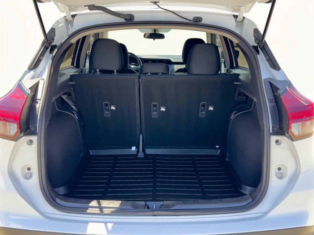 Used 2024 Nissan Kicks S FWD image 28