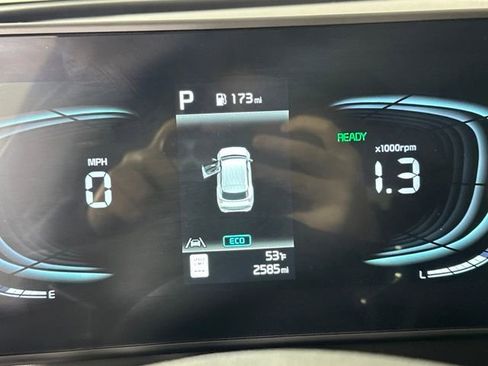 Used 2024 Kia Sportage EX w/ EX Premium Package image 18