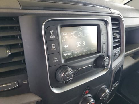 Used 2019 RAM 1500 Tradesman w/ Chrome Appearance Group RWD image 25