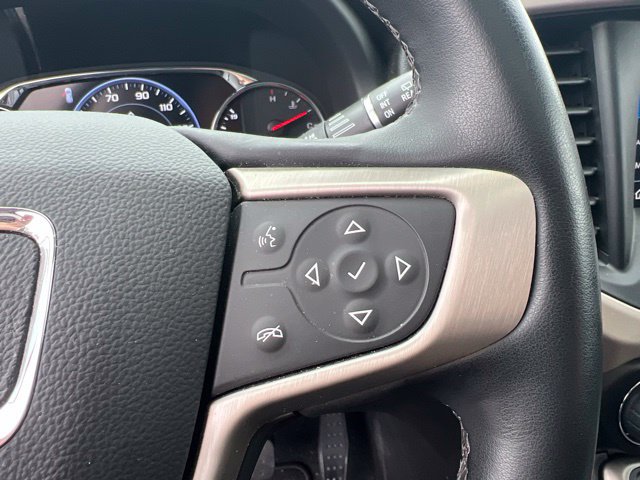 Used 2023 GMC Acadia Denali w/ Denali Ultimate Package AWD/4WD image 32