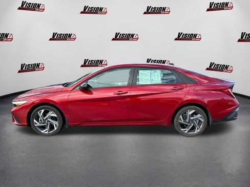 Certified 2025 Hyundai Elantra Sport image 8