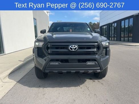 Used 2025 Toyota Tacoma SR5 image 2