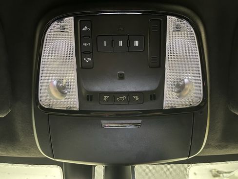 Used 2022 Dodge Durango Citadel image 9