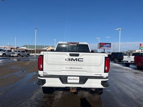 Used 2020 GMC Sierra 2500 AT4 w/ AT4 Premium Package image 6