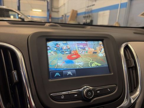 Used 2018 Chevrolet Equinox LS w/ LPO, Blackout Package AWD/4WD image 21