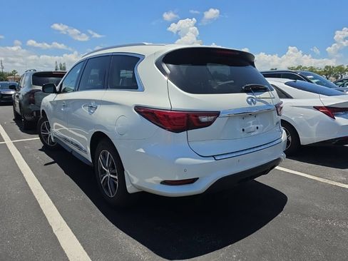 Used 2019 INFINITI QX60 Luxe w/ Essential Package FWD image 12