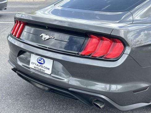Used 2020 Ford Mustang Coupe image 12