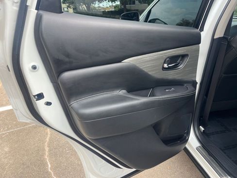 Used 2018 Nissan Murano SL w/ Midnight Edition Package image 15