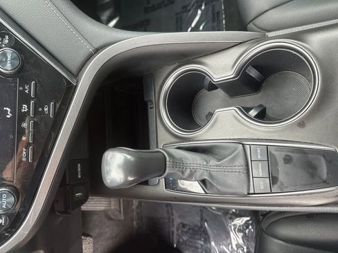 Used 2023 Toyota Camry SE image 8