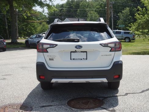 Used 2023 Subaru Outback Limited AWD/4WD image 6