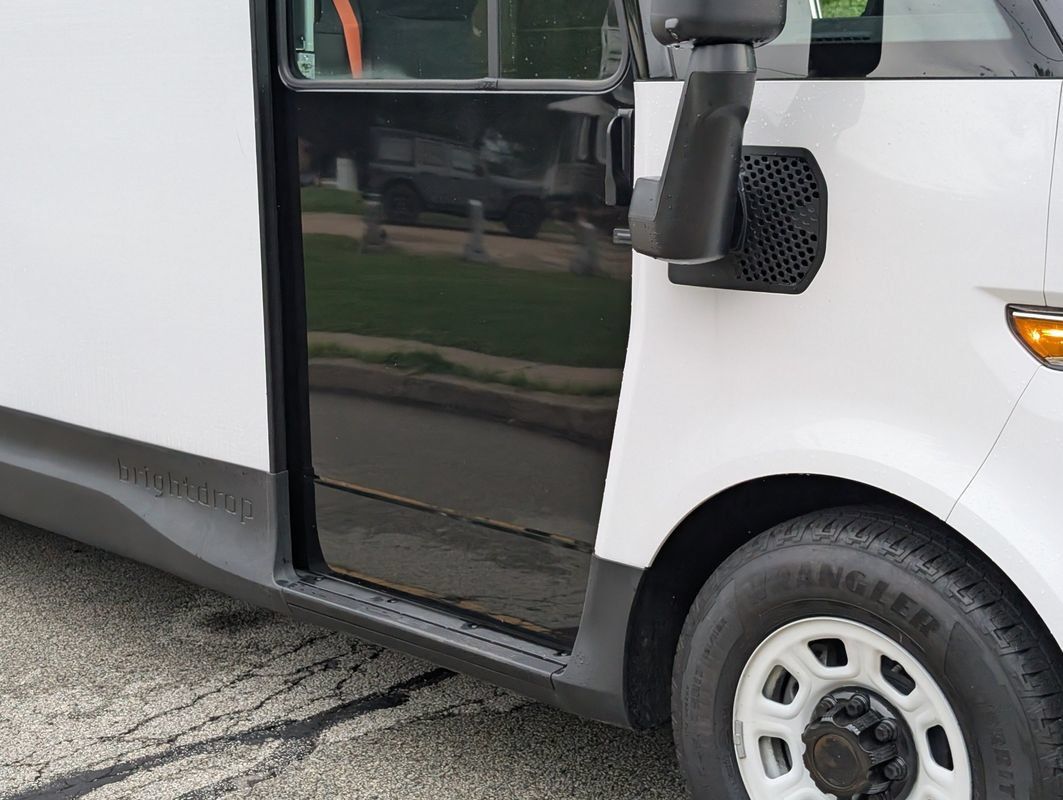 Used 2024 Chevrolet Brightdrop 600 w/ Commercial Equipment Package AWD/4WD image 15