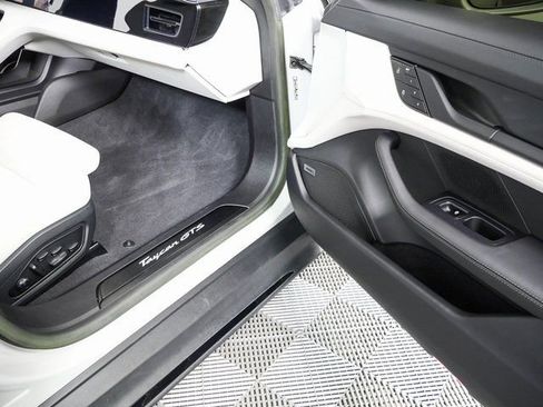Certified 2023 Porsche Taycan GTS image 28