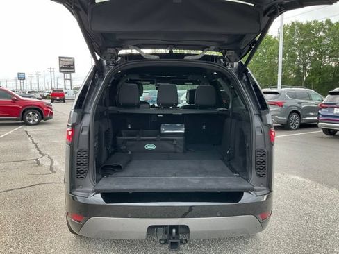 Used 2025 Land Rover Discovery Dynamic SE AWD/4WD image 19