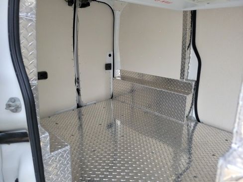 Used 2020 Nissan NV200 S image 14