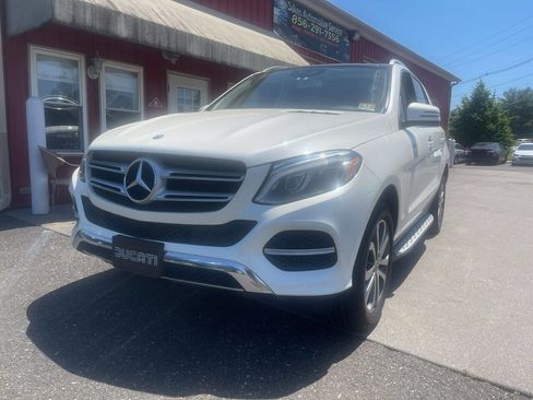 Used 2017 Mercedes-Benz GLE 350 4MATIC image 4