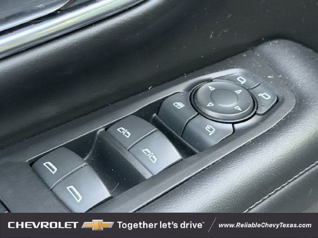 Used 2023 Chevrolet Suburban Z71 w/ Luxury Package AWD/4WD image 27