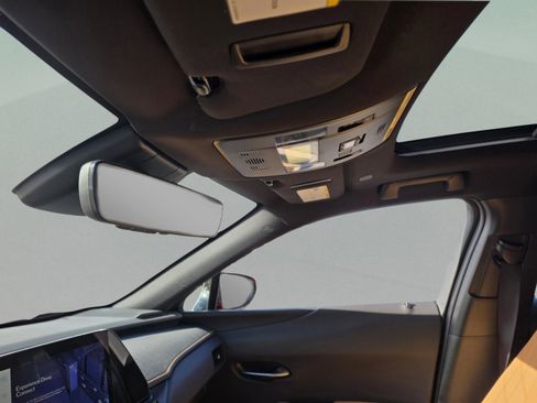 Used 2024 Lexus UX 250h UX 250h Premium image 15