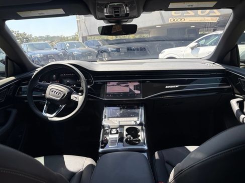 Used 2025 Audi Q8 Premium Plus AWD/4WD image 18