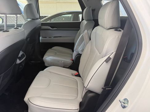Used 2025 Hyundai Palisade SEL AWD/4WD image 29