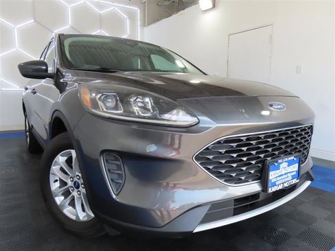 Used 2020 Ford Escape SE AWD/4WD image 2