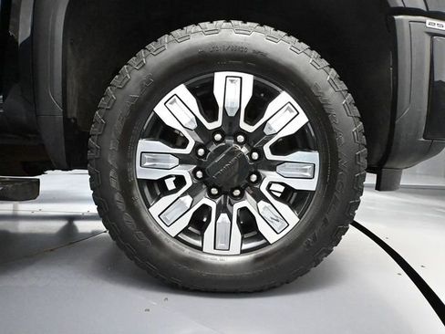 Used 2024 GMC Sierra 2500 Denali w/ Denali Reserve Package image 18