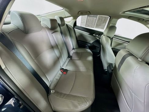 Used 2020 Honda Civic EX-L image 27