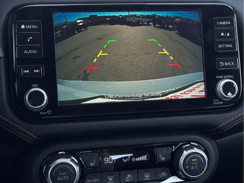 New 2025 Nissan Versa SR w/ Trunk Package image 13