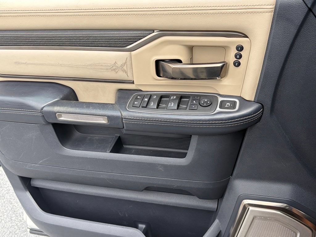 Used 2022 RAM 2500 Limited AWD/4WD image 22