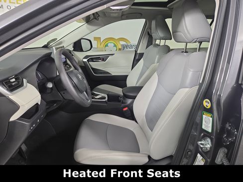 Used 2024 Toyota RAV4 XLE Premium image 11